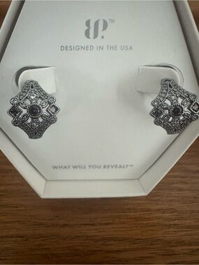 bp Silver Filigree Decorative Hoop Earrings